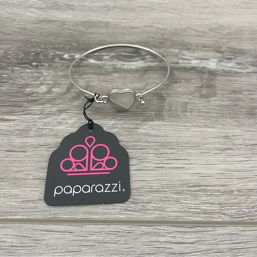 Bundle of Paparazzi Jewelry - Picture 7 of 7